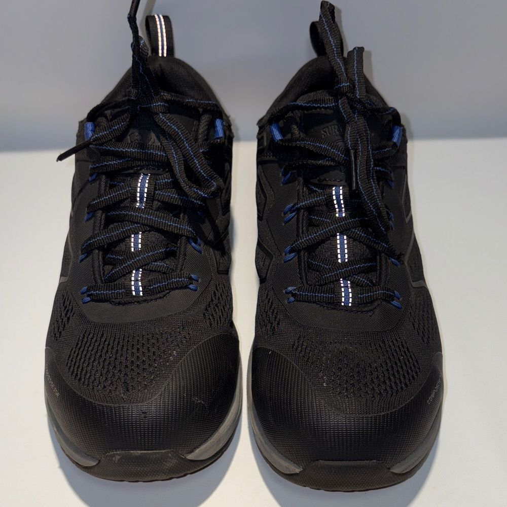 Stylish Black steel toe Sneakers for Men